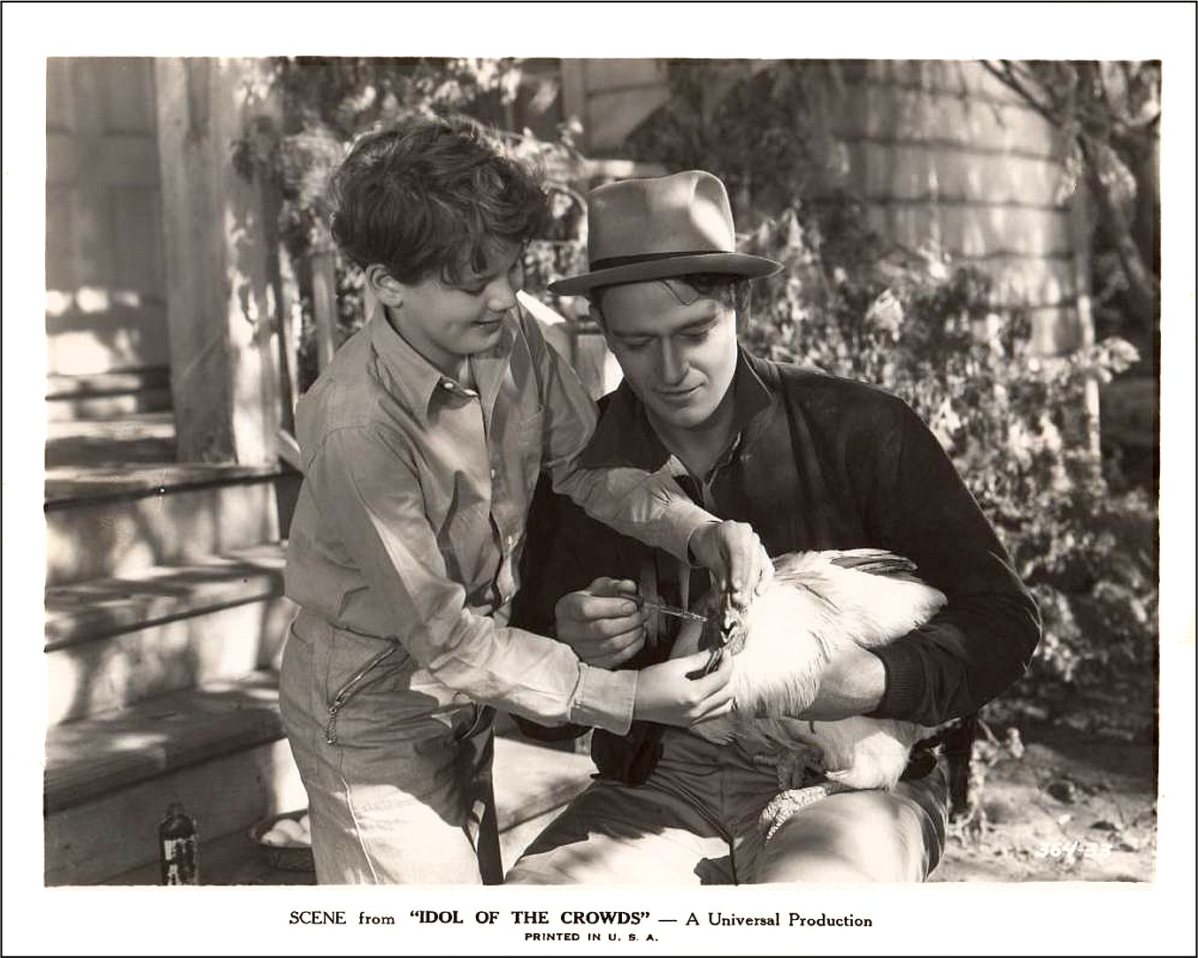 Idol of the Crowds John Wayne 1937 chicken and a kid